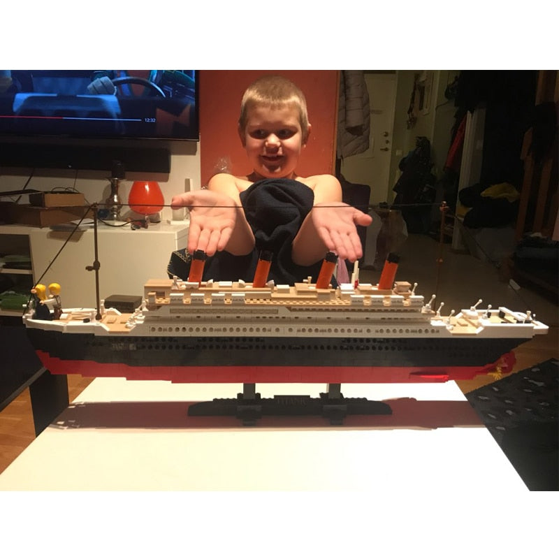 Titanic RMS 3D Blocks Cruise Ship