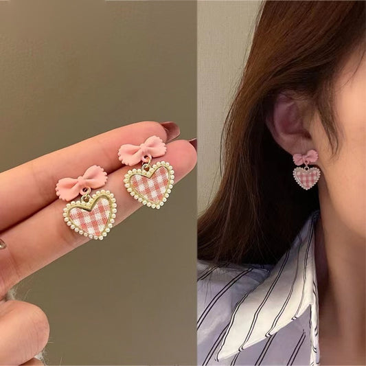 Hypoallergenic Pink Heart Earring