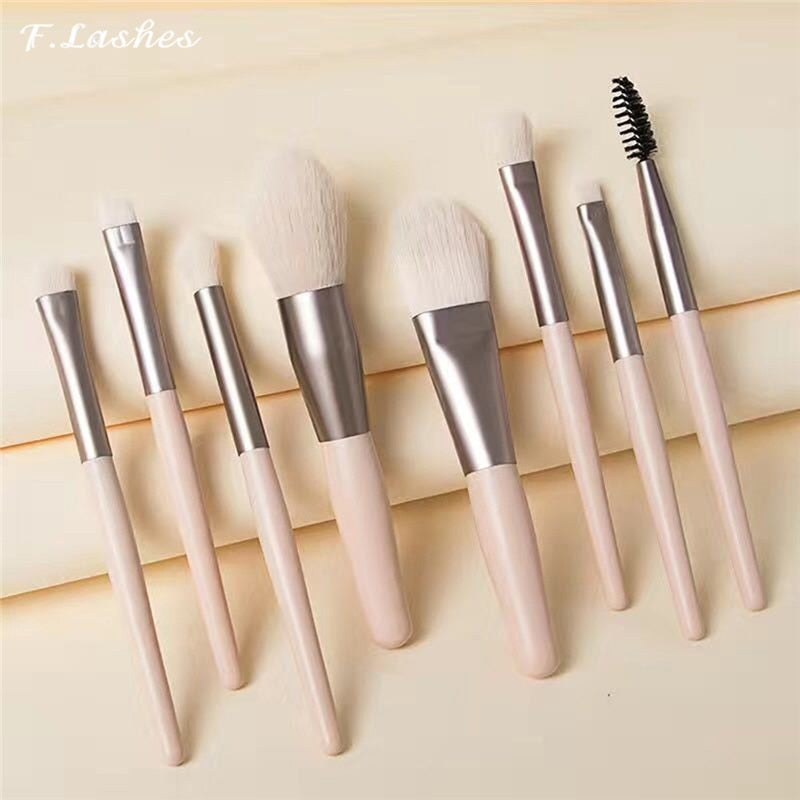 Makeup set - 8 Brushes