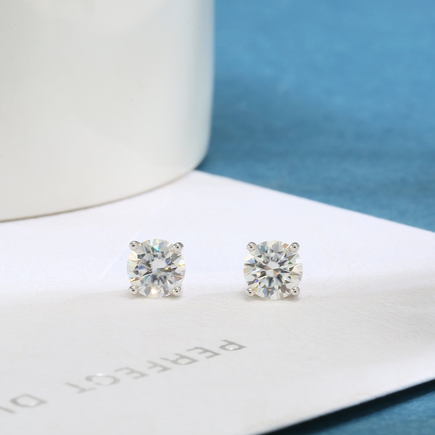 0.6-4 Carat 18K Gold 925 / Sterling Silver Moissanite Earrings